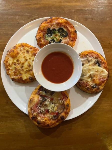 🍕 * Mini pizza  / buc